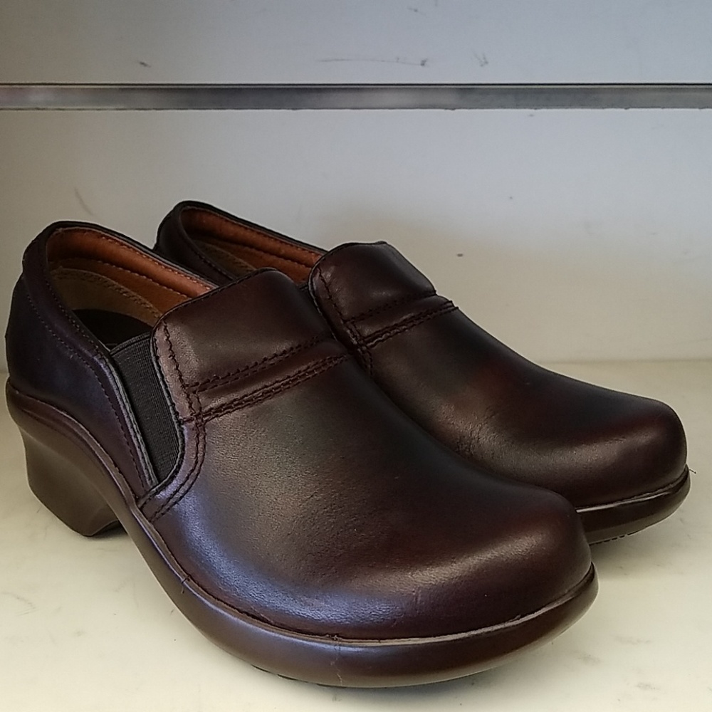 New Women's Ariat 10010241 Sutter leather Clog